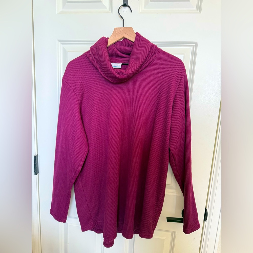 NWOT, Columbia Holly Hideaway Cowl Neck Tunic. Never worn, tag missing.